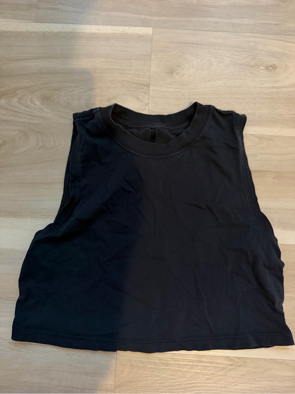 Lululemon Black Sleeveless Crop Tank Top - Women's